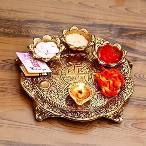 Chhariya Crafts Metal Pooja Thali with Diya for Home and Office Temple Puja Item (1 Pieces, Gold)