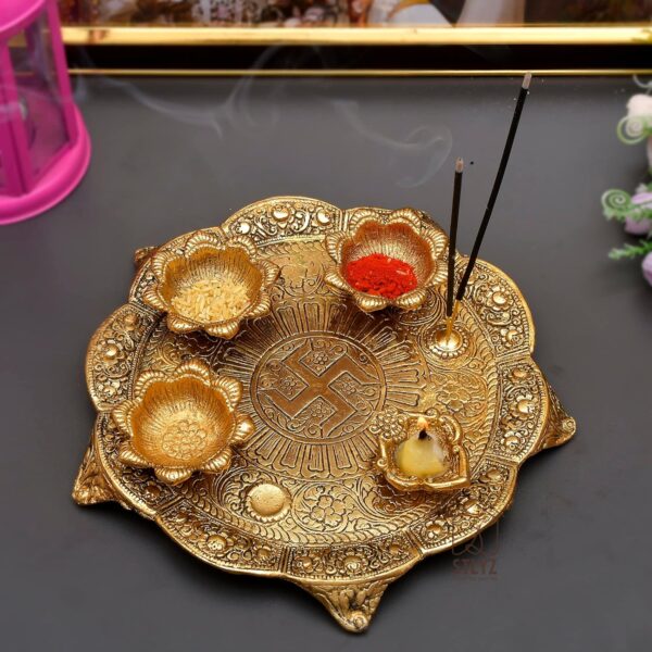 Toys Tycoon Decorative Brass Coated Pooja Thali with 4 Diyas | Traditional Design Gold Plate for Home & Office Mandir | Ideal for Diwali, Navratri, Daily Pooja, (21 cm x 5 cm), 1 Piece